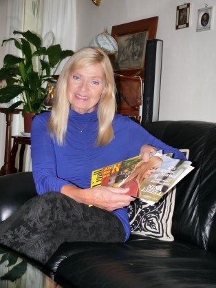 NinaLizellzuHausein Stockholm-Plattencover.jpg